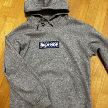 Supreme Hoodie grau
