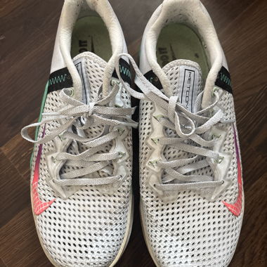 Nike met com women’s 40.5