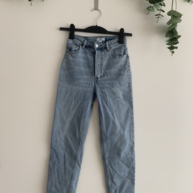 H&M High-Waist Straight Jeans