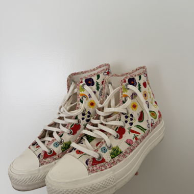 Converse Chuck Taylor All Star Lift Platform 
