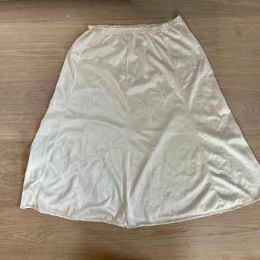 Summery silk midi skirt 