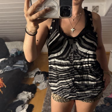 Zebra Top