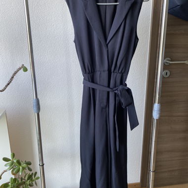 Tuta blu navy taglia 36