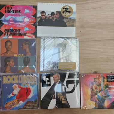 CDs noch eingepackt 