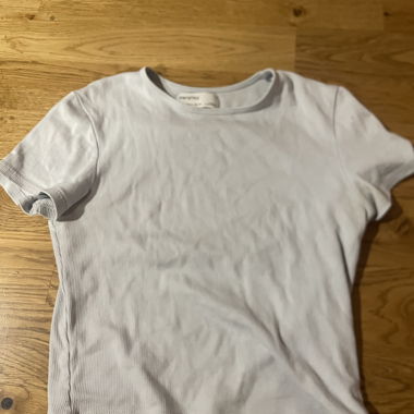 White ribbed short-sleeve T-shirt
