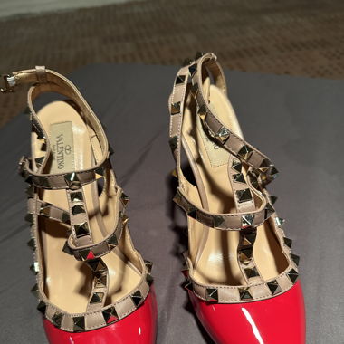 (Valentino) replica