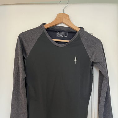 Sports shirt