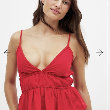 Top rouge NA-KD