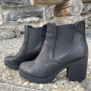 Schwarze Chelsea Boots