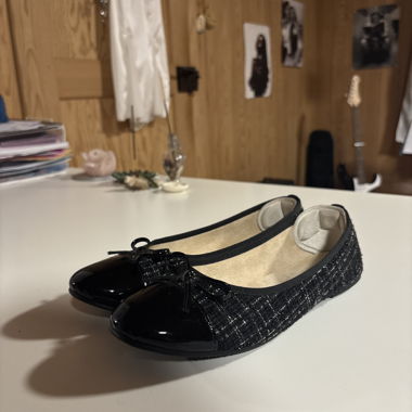 Ballerine nere con punta verniciata