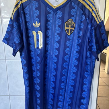 Maillot de football Adidas Suède