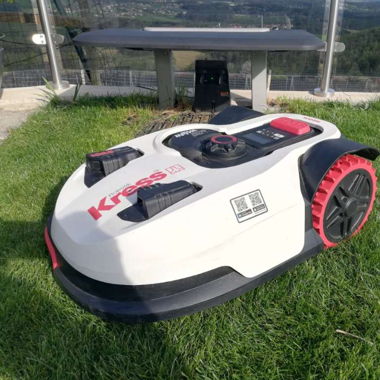 Rasenmähroboter