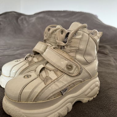 Buffalo London Platform Sneaker