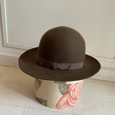 Brown hat VIAMAGGIO by Massimo Rebecchi