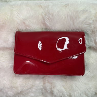 Sac bandouliere rouge verni