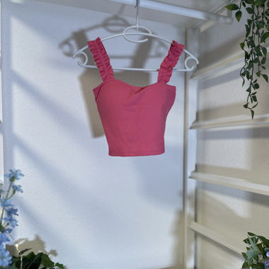 Gepaddetes Sommer-Top mit verspielten Trägern – XS