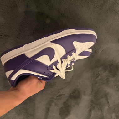 Nike Sneakers in Lila/Weiss