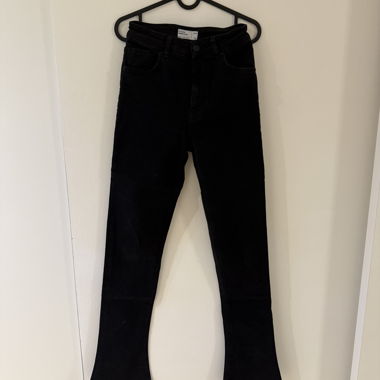 Jean flare noir Bershka