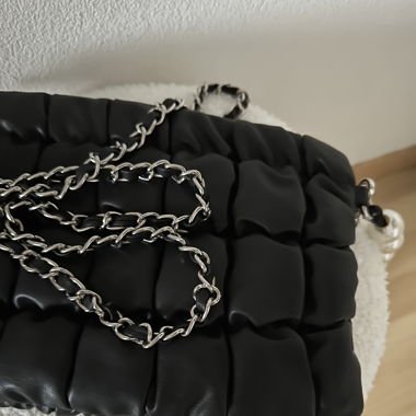 Padded Shoulder/handbag 