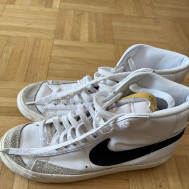 Nike blazer mid 77