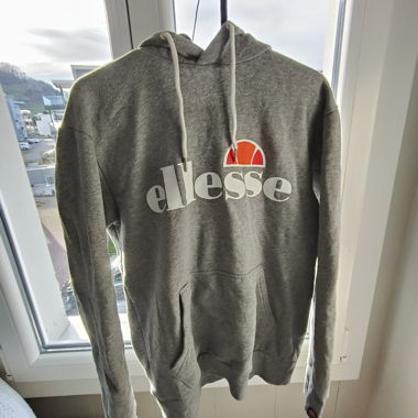 Felpa con cappuccio Ellesse grigia