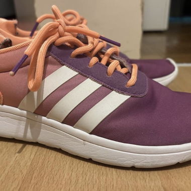 Adidas Sneakers