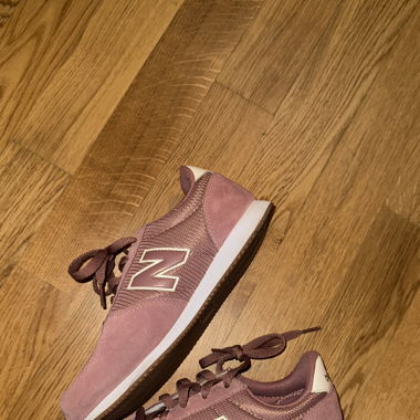 New balance 373