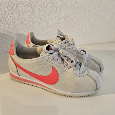 Nike Cortez