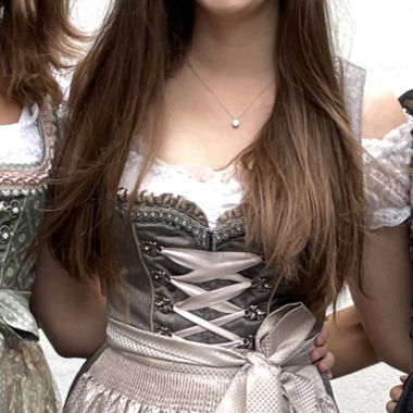 Krüger Dirndl