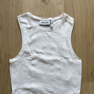 Crop top a coste bianco WEEKDAY taglia S
