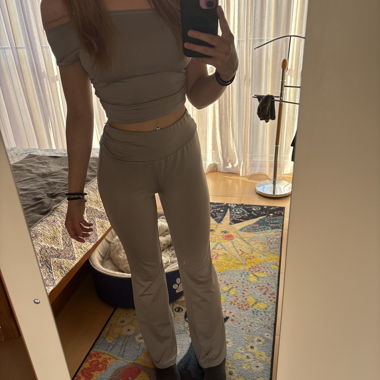 Ensemble gris