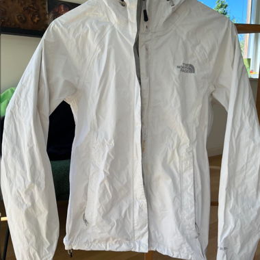The noth face White jacket