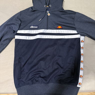 Ellese Pullover