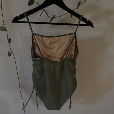 Maillot de bain vert olive