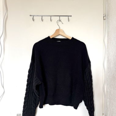Pull noir