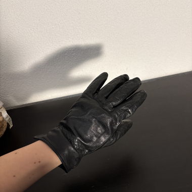 Gants en cuir noirs