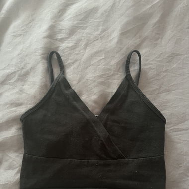 Crop top noir Brandy Melville 