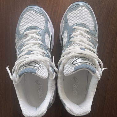 Baskets de running ASICS blanc/argent