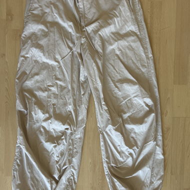 Beige Hose