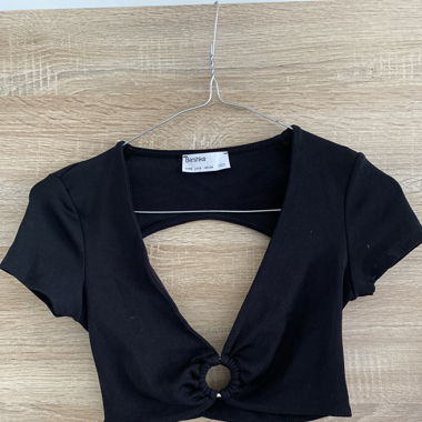 Rückenfreies crop top 