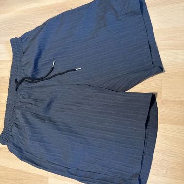 Shorts gris foncé