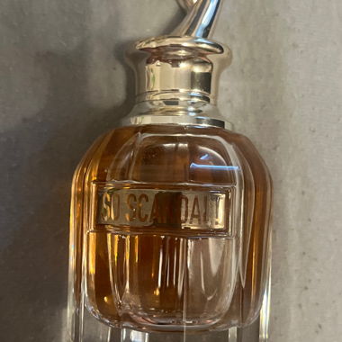 Flacone di profumo Scandal
