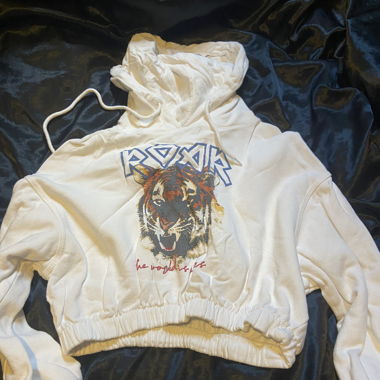 White lion cropped hoodie