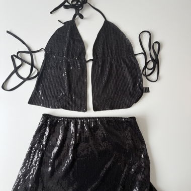 Completo nero paillettes