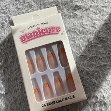 Press on nails almonds 