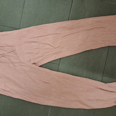 Pantaloni estivi rosa Stradivarius, taglia EU S