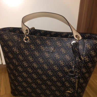 Sac GUESS neuf avec étiquette 