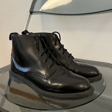 Dr. Martens 