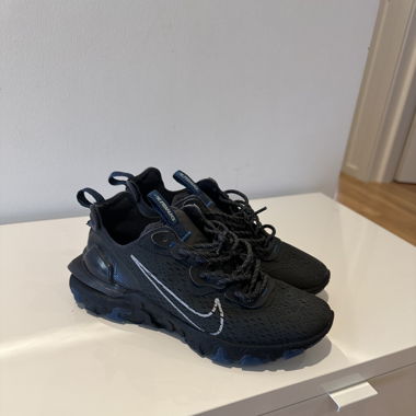 Nike React Vision Noir Confort Style Taille 40,5 