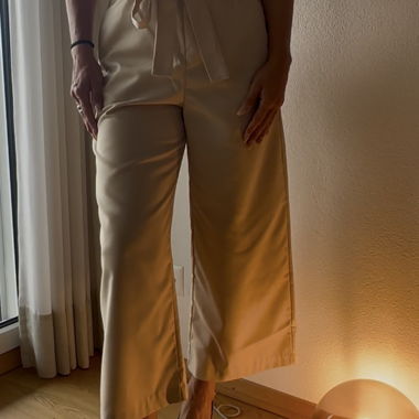 Weite High-Waist-Hose, Gr. S